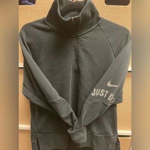 Nike Pullover